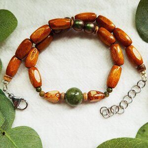 Witchy Jade Crystal Choker, Hippie Wood Beaded Choker, Woodland Cottagecore